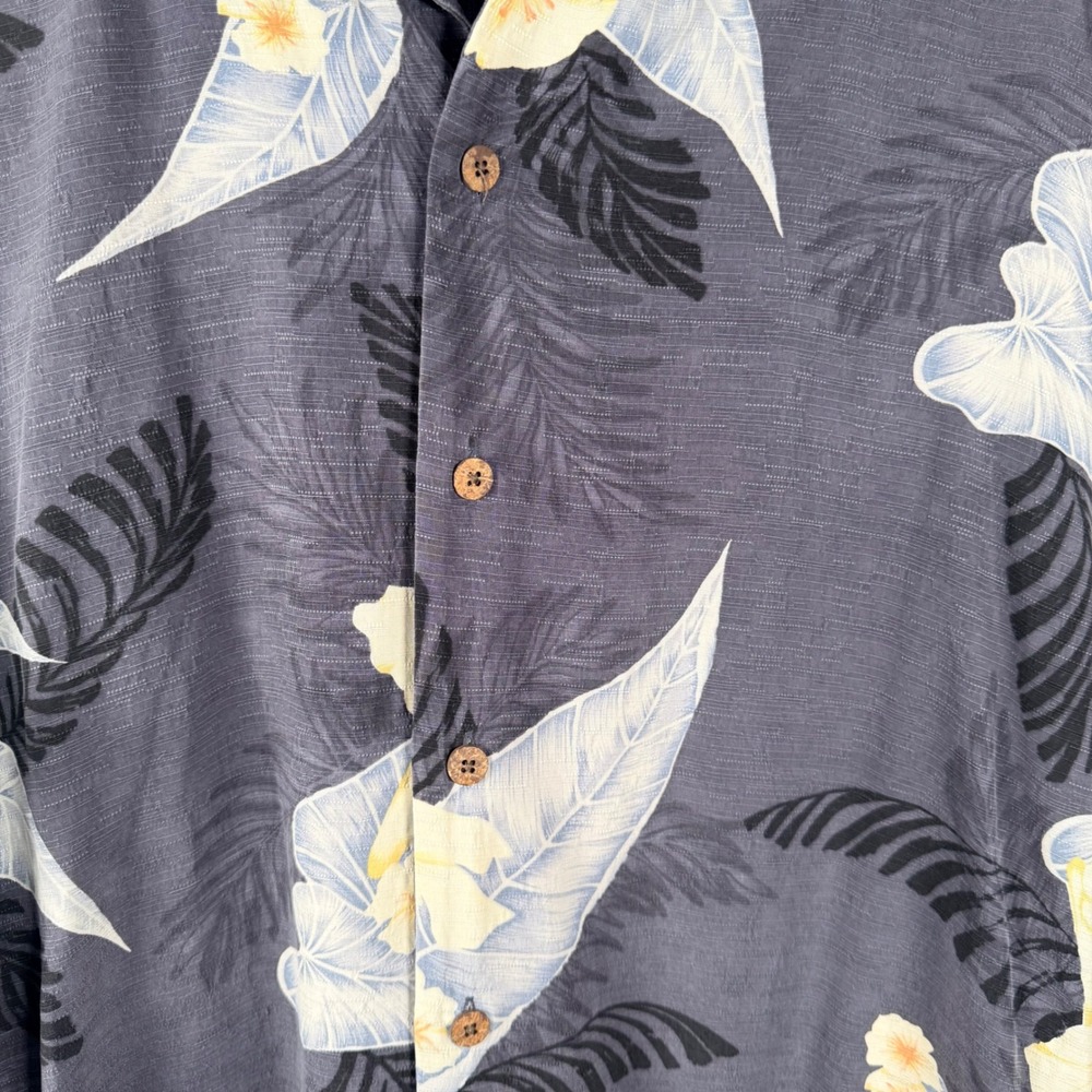 Tommy Bahama Mens Small Silk Tropical Floral Camp Shirt Charcoal Grey resort - Picture 2 of 6